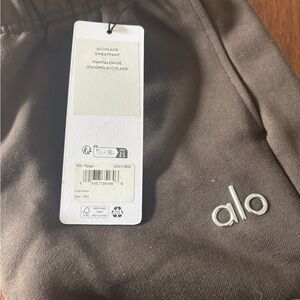 ALO Yoga Chocolate Brown Sweatpants
